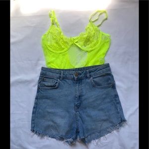 BDG High waist shorts 28